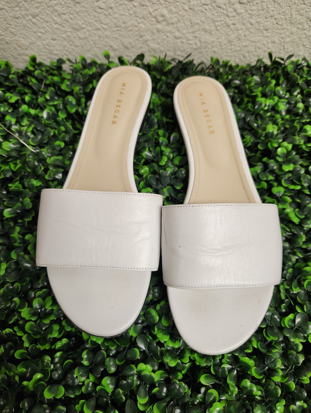 Mia Becar Flats Slides Size 40